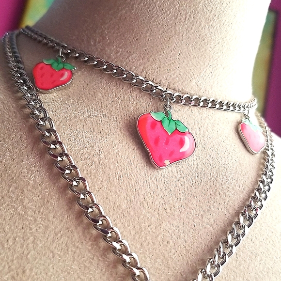 Strawberry Shortcake Statement Necklace - Picture 3 of 4